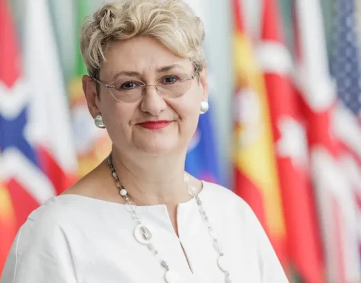 O schimbare de postură a Americii la momentul și locul nepotrivite