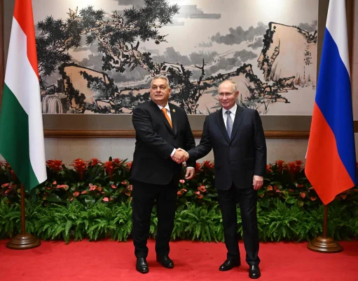 Pericolul de lângă România : regimul Orban, calul troian al Rusiei în interiorul NATO și UE