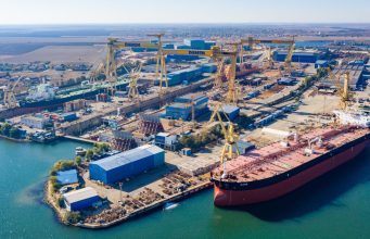 Cu război în Marea Neagră, statul român bagă în faliment Şantierul Naval Mangalia