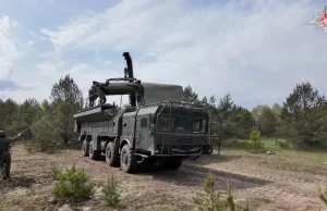 Rusia duce arme nucleare spre frontiera cu NATO