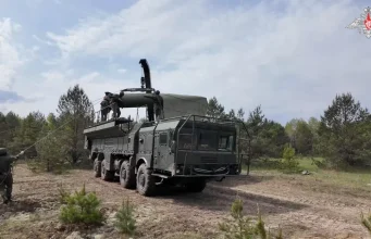 Rusia duce arme nucleare spre frontiera cu NATO