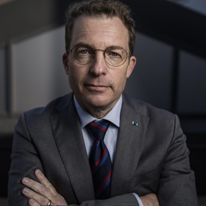 Fost responsabil NATO : Ce mesaj dă Germania prin indicarea Rusiei ca agresor pe teritoriul ei